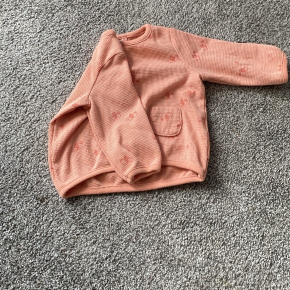 Carter’s Matching Set - Picture 4 of 4